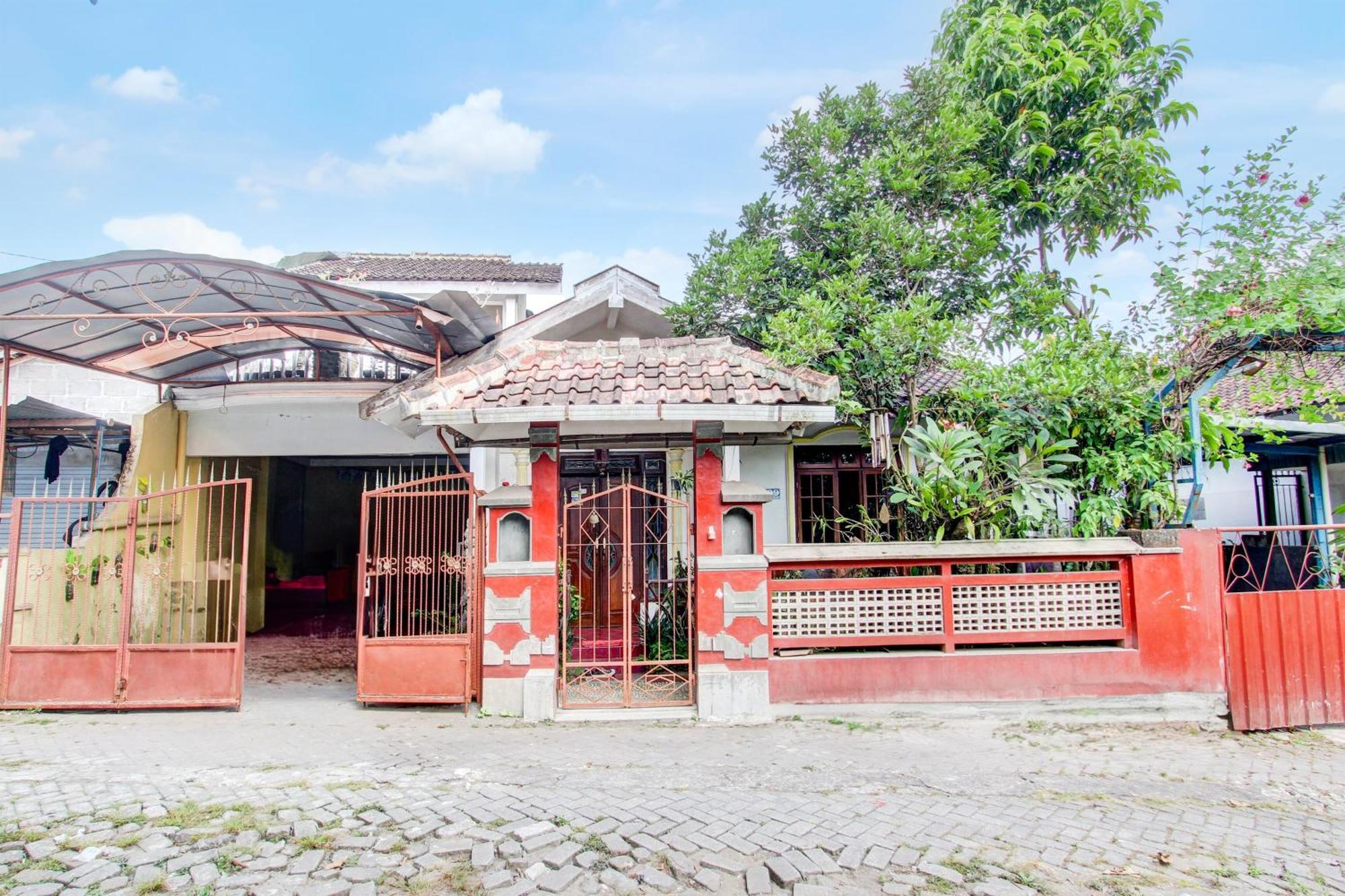 Oyo 94000 Omah Citra Genia Homestay Ngaglik Extérieur photo